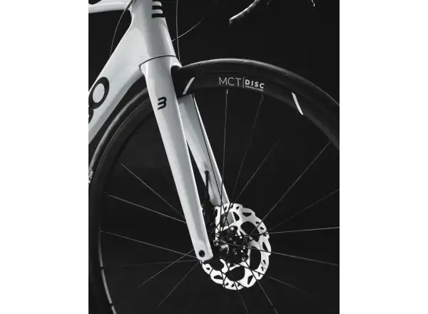 BASSO Venta disc Shimano 105 Microtech MCT cestný bicykel stone gray