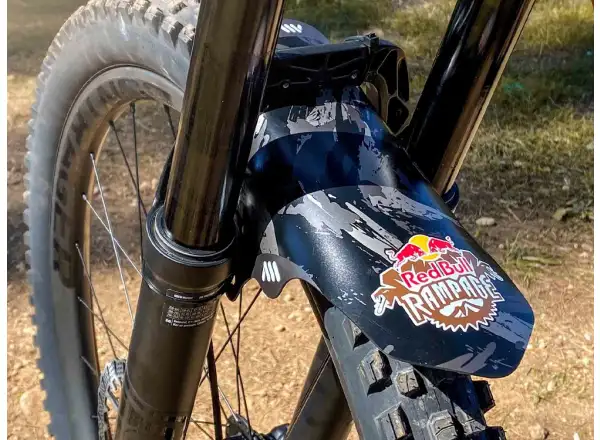 All Mountain Style predný blatník Redbull Rampage Grey