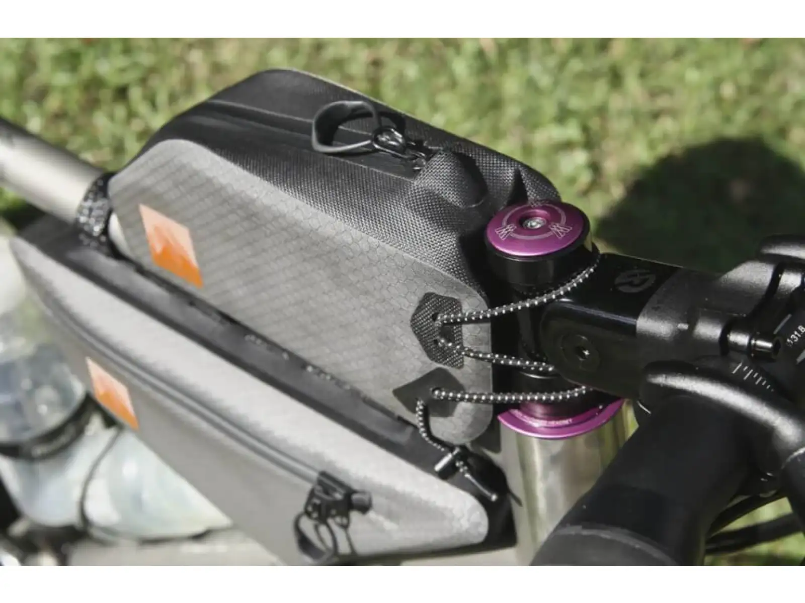 Woho X-Touring Top-tube Bag Dry 1,1 l rámová taška Honeycomb iron Grey