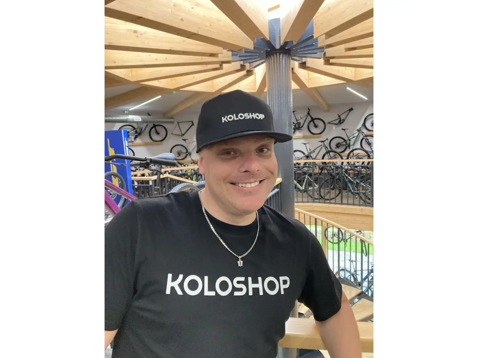 Koloshop Snapback Rapper 2024 šiltovka Black