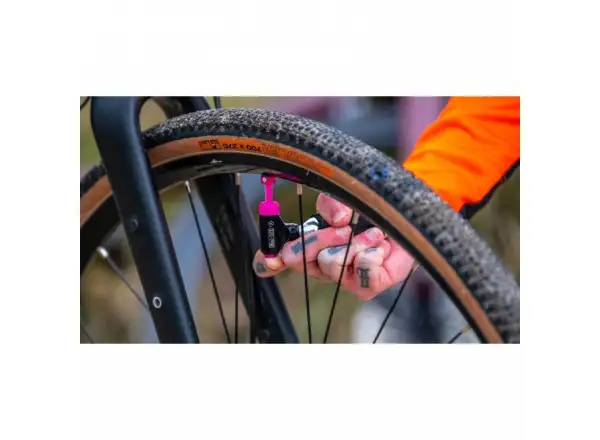 Muc-Off Inflater Kit Road CO2 pumpa
