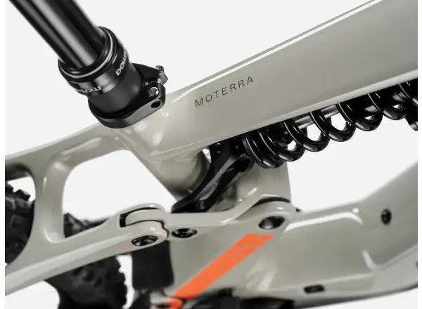 Cannondale Moterra Carbon LT 1 celoodpružený elektrobicykel Tiger Shark
