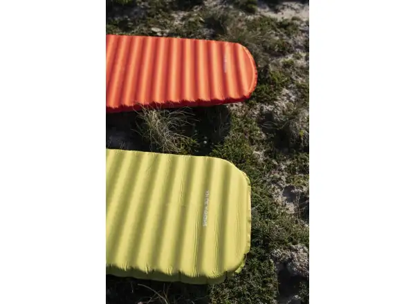 Pinguin Matrix 25 NX karimatka samonafukovacia Orange