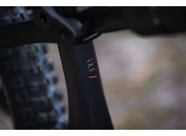 Superior iXF 9.7 celoodpružené odľahčené elektrobicykel