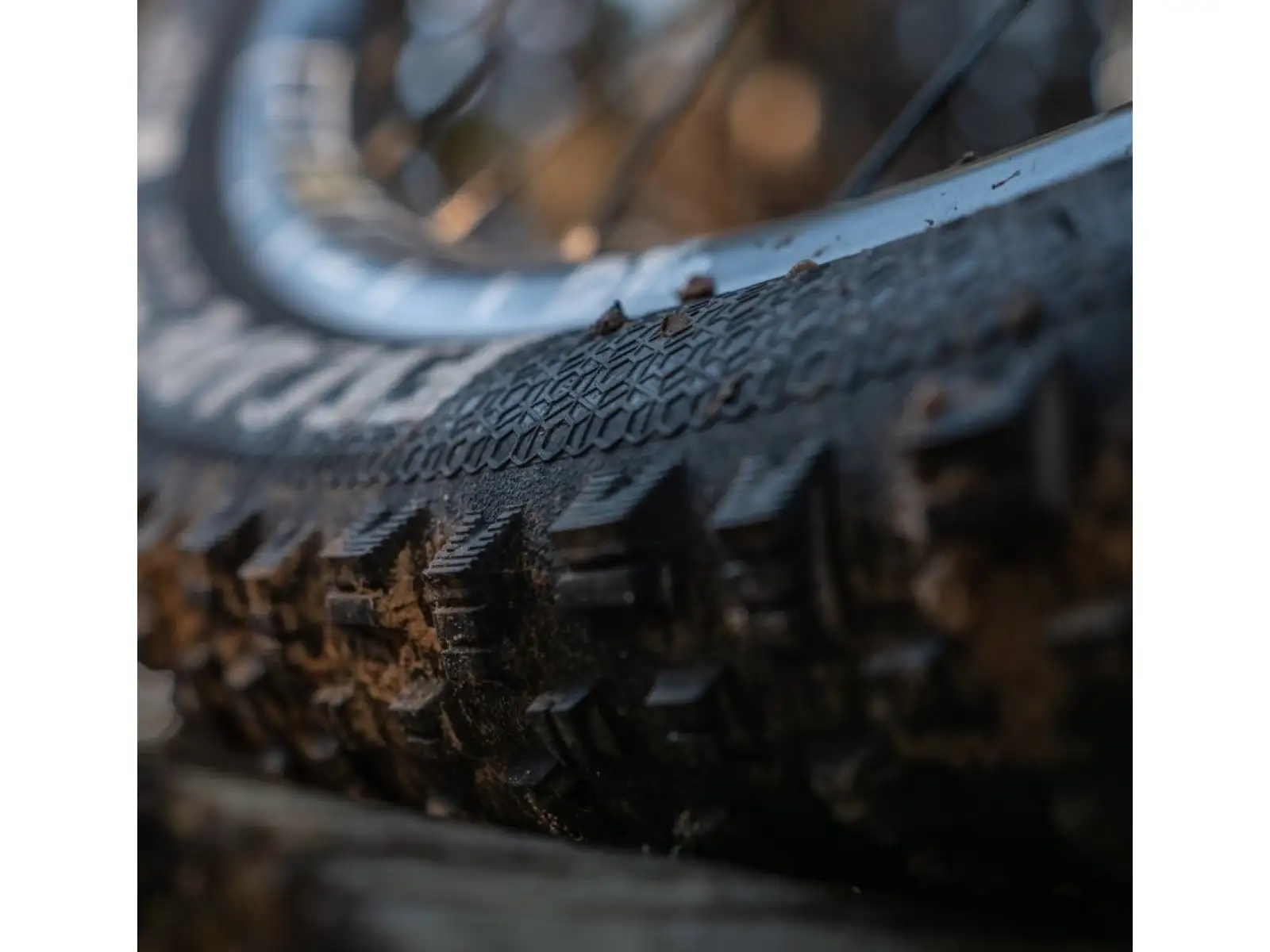 Goodyear Escape Ultimate Tubeless Complete 27,5x2,60" MTB plášť Kevlar