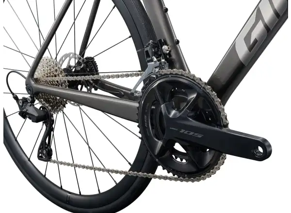 Giant TCR Advanced 2 KOM cestný bicykel Stealth Chrome