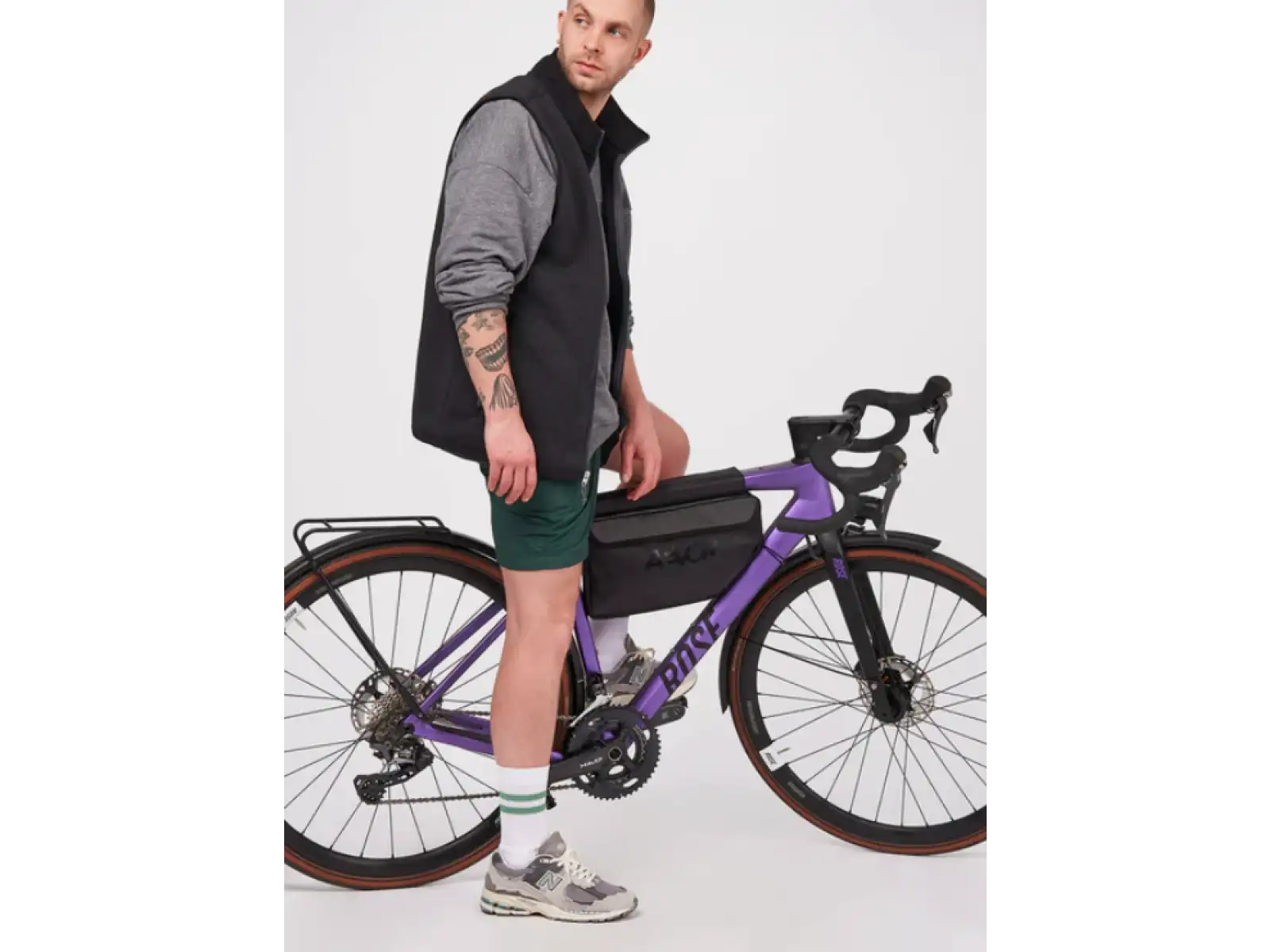 Aevor Bike Frame Bag Large taška do rámu / cez rameno Proof Black