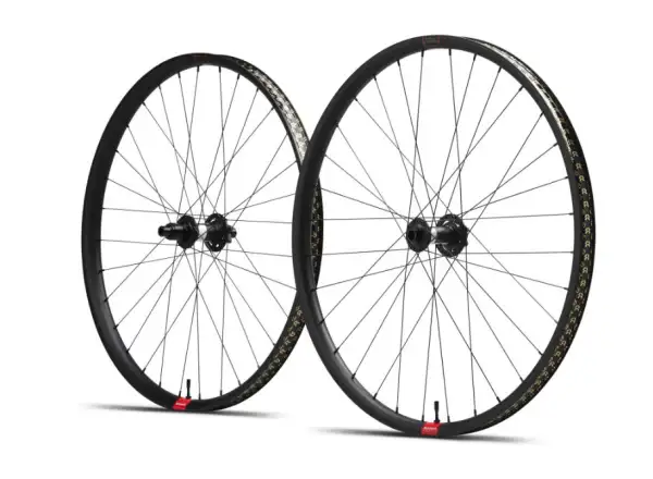 Reserve SJ RSV 30 HD DT 350 XD 6b vypletené kolesá