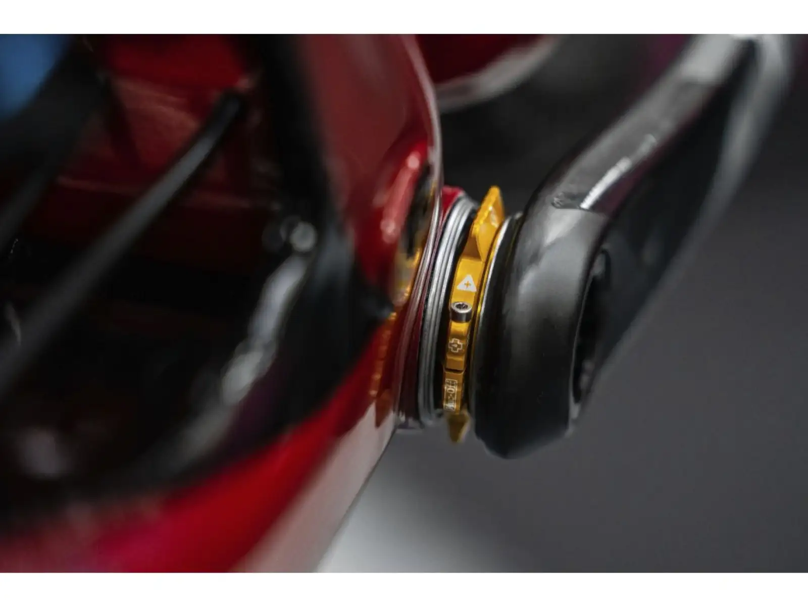 Muc-Off Crank Preload Ring predpínací krúžok na kľuku strieborná
