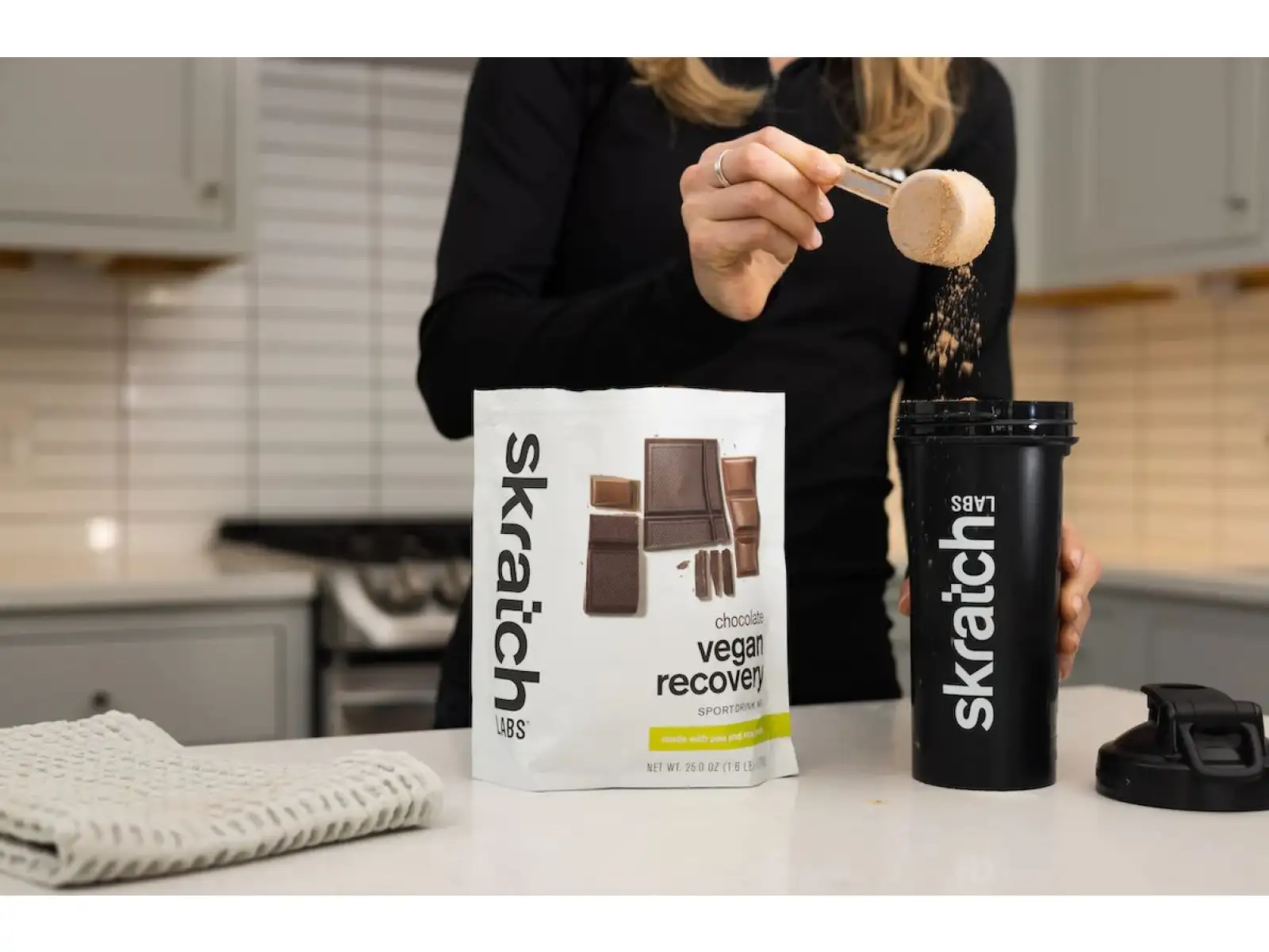 Skratch Labs Vegan Recovery Sport Drink Mix 708 g čokoláda