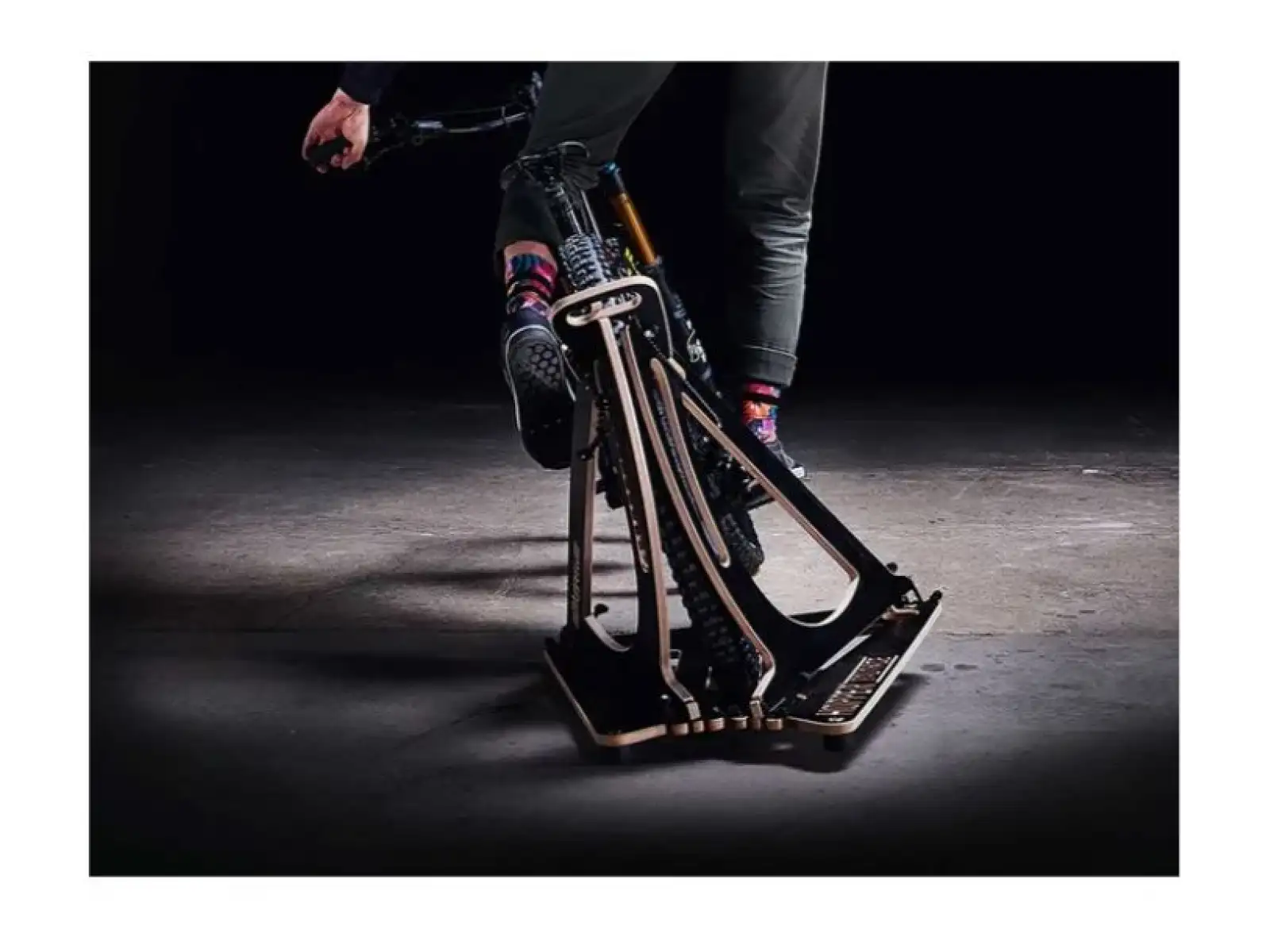 MTB Hopper Balance trenažér vyvažovania zadných kolies