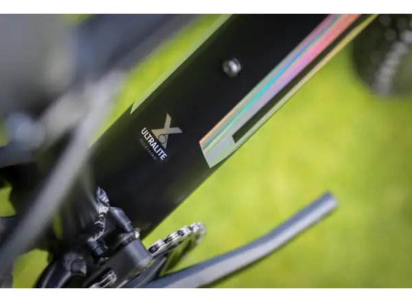 Superior Team 27 Issue Matte Black/Hologram Chrome/Team Red detský bicykel