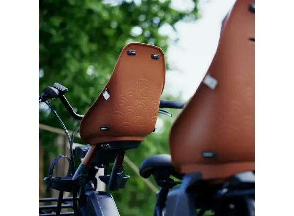 Predná detská sedačka Urban Iki BIO s adaptérom na pätku Haniwa Brown/Bincho Black