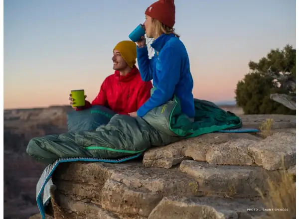 Therm-A-Rest Questar Regular Spacák 0°C Balzám