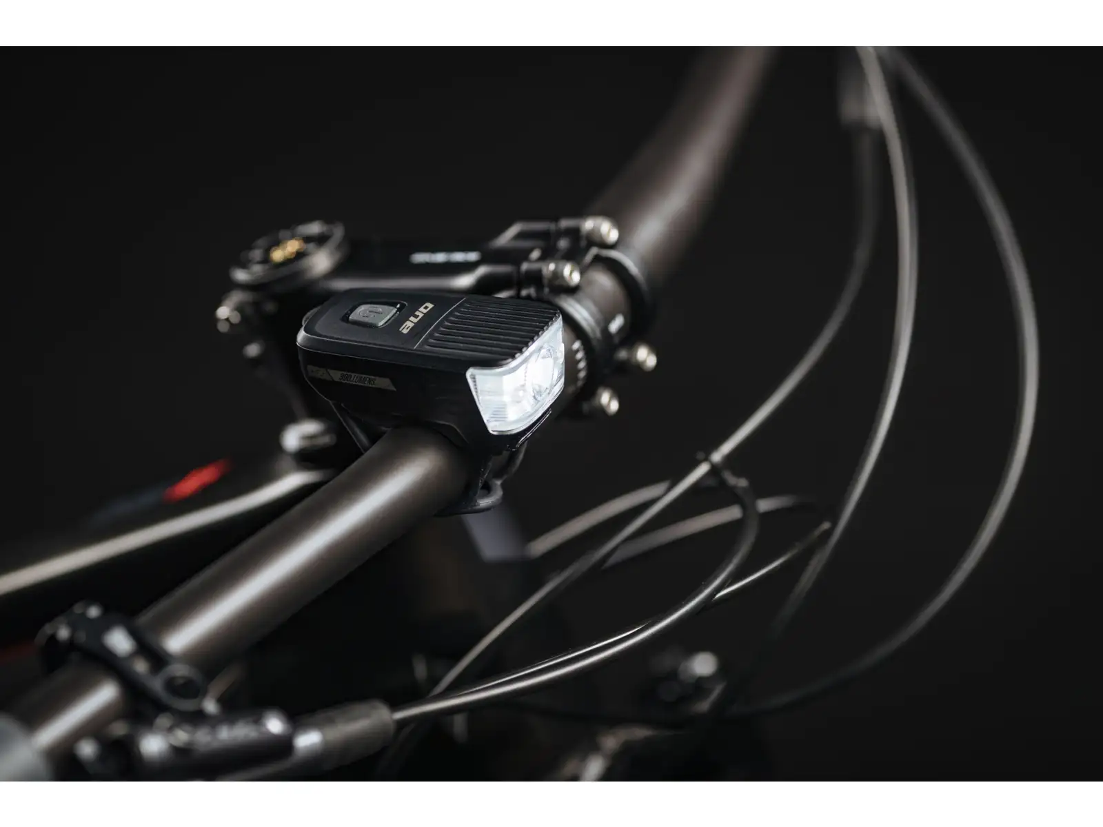 One Bikeparts F.Light 50 svetlo black/grey