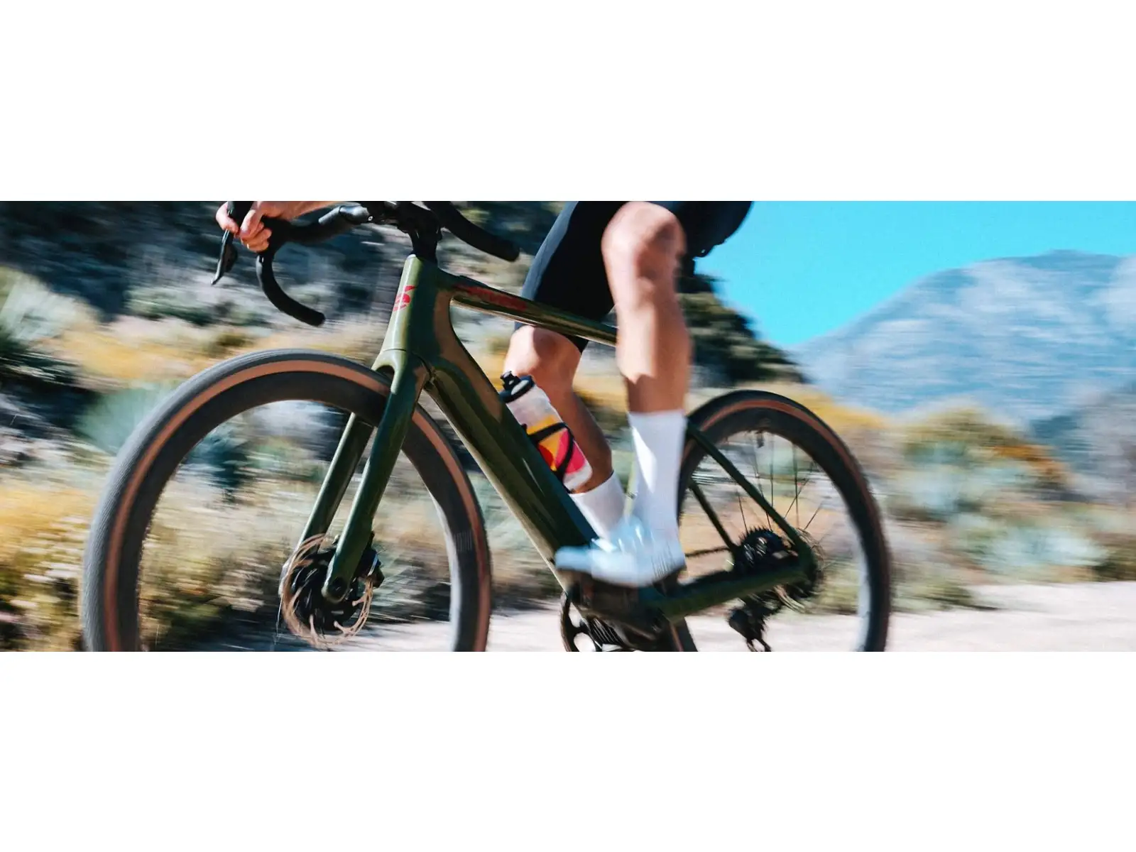Cervélo Rouvida Force XPLR AXS 1 cestný elektrobicykel Expedition Green