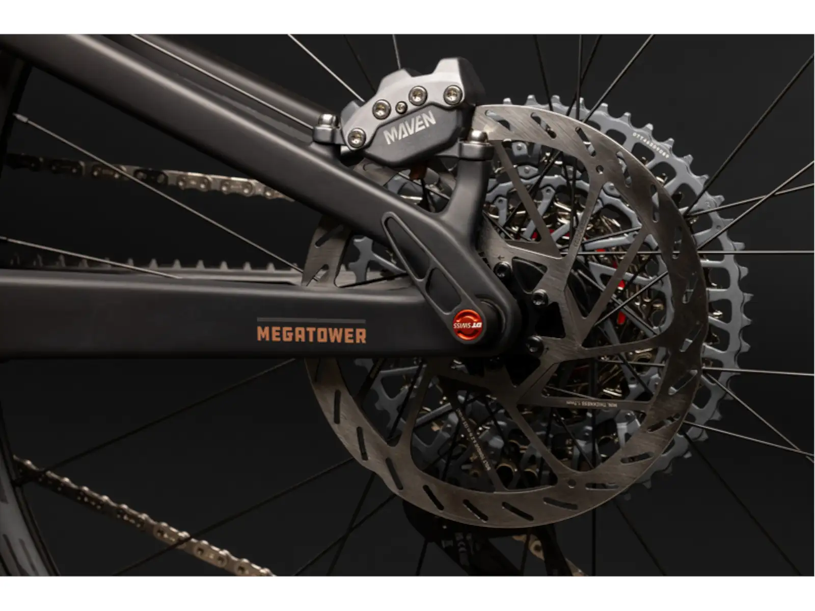 Santa Cruz Megatower 2 CC X0 AXS RSV celoodpružený bicykel Matte Carbon Black