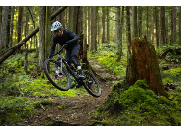 Giant Stance 2026 horský bicykel Black