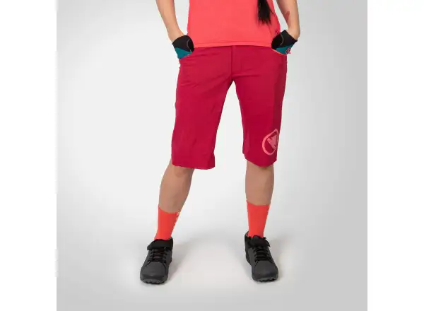 Endura SingleTrack Lite (Short Fit) dámske kraťasy Berry