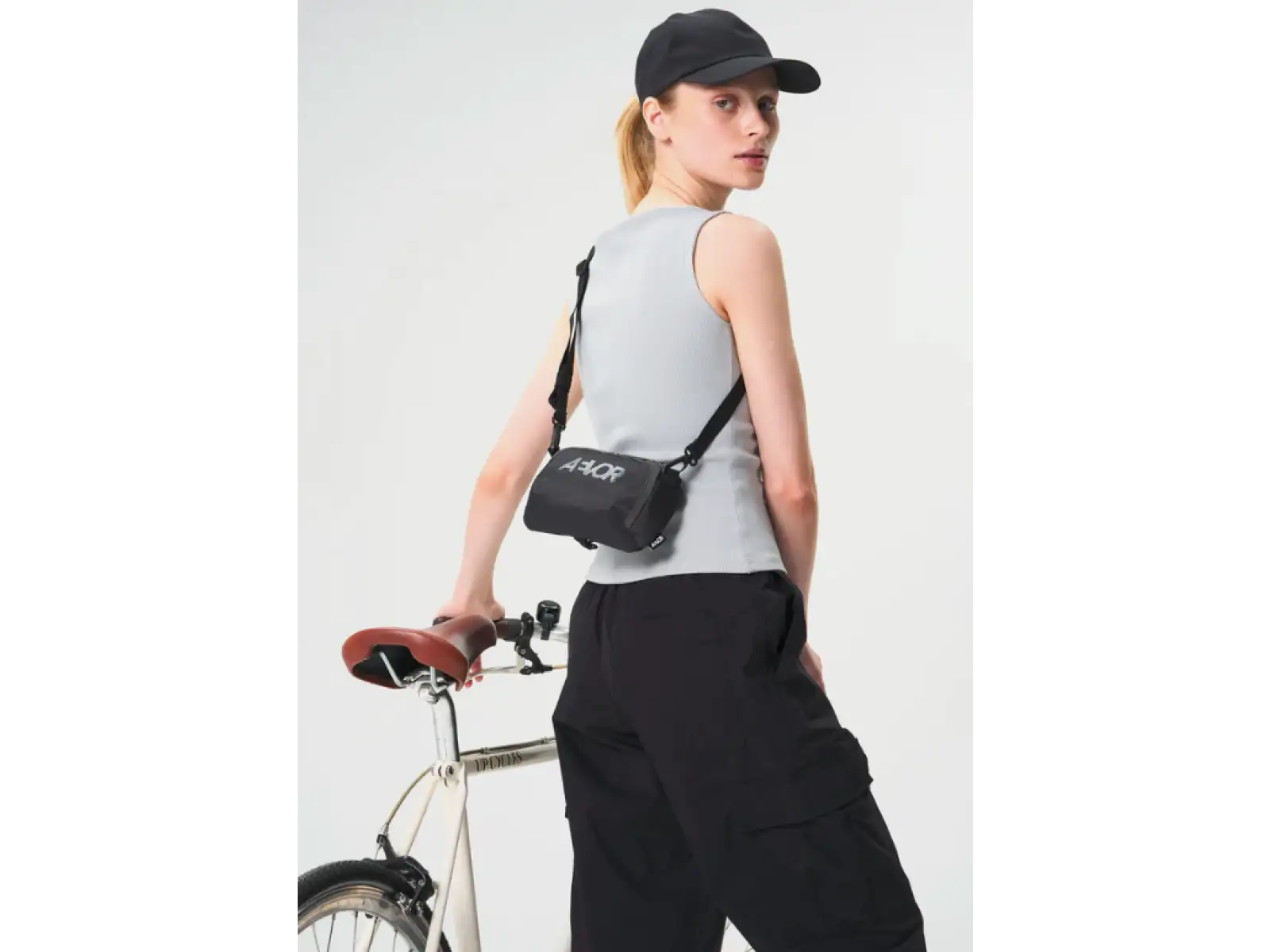 Aevor Bar Bag Mini taška na rameno / riadidlá Proof Black