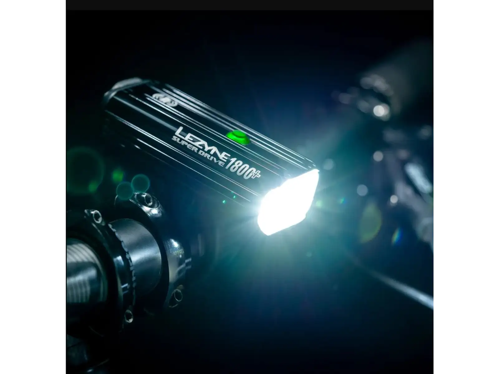 Lezyne Super Drive 1800+ Smart predné svetlo Black