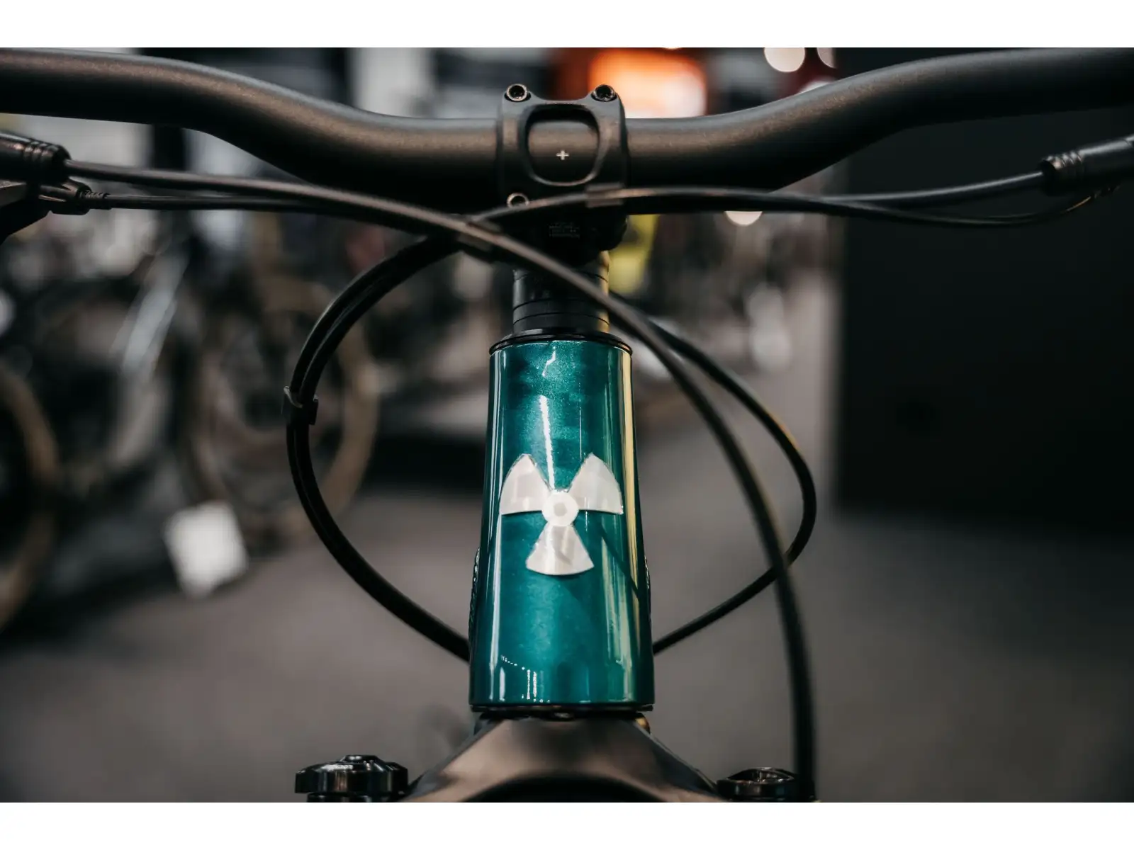 Nukeproof Tracker Pro 290 Cues 1x11 horský bicykel Petrol Green/Chrome