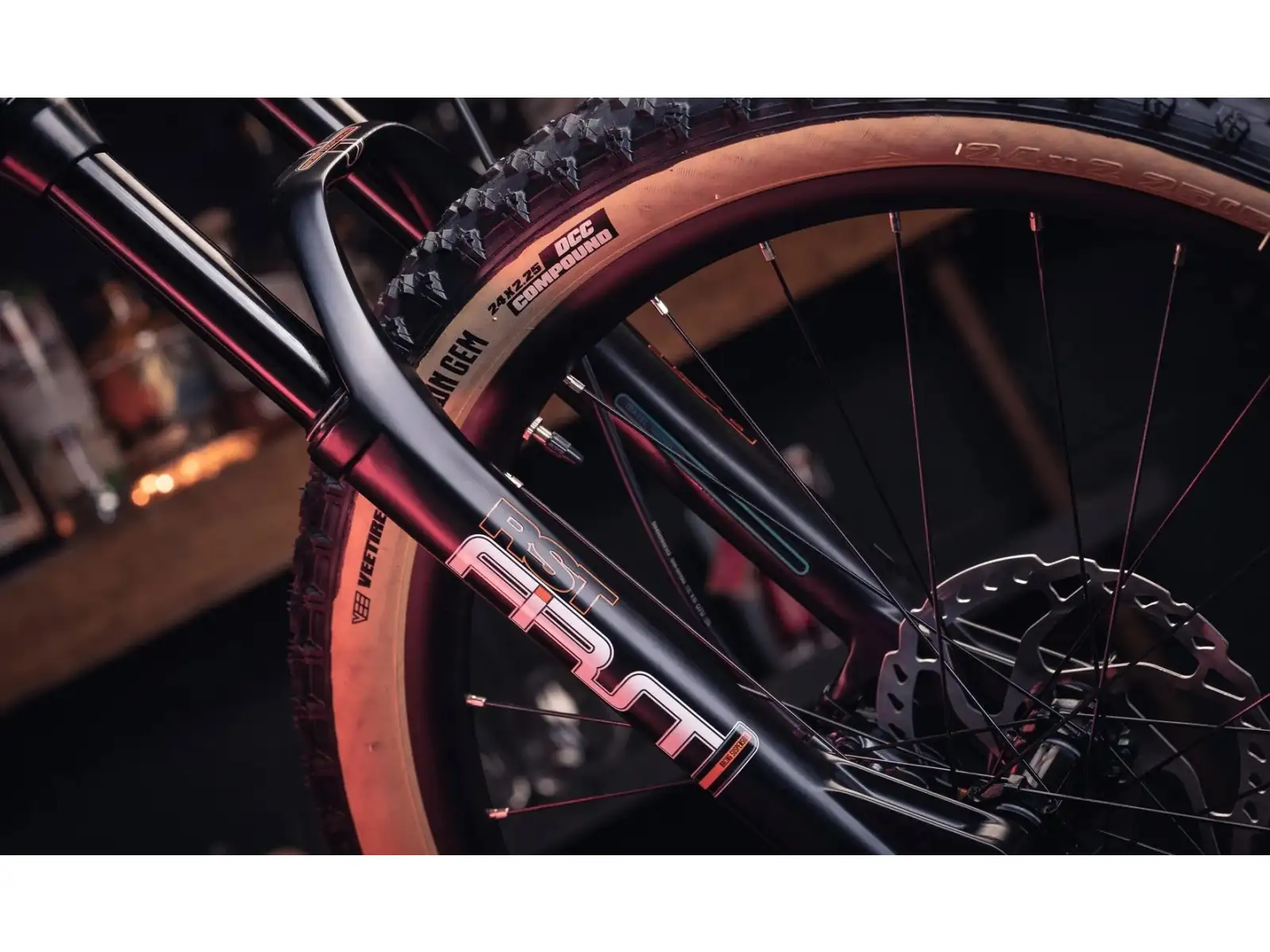 Early Rider Hellion 24 detský bicykel Electric Purple