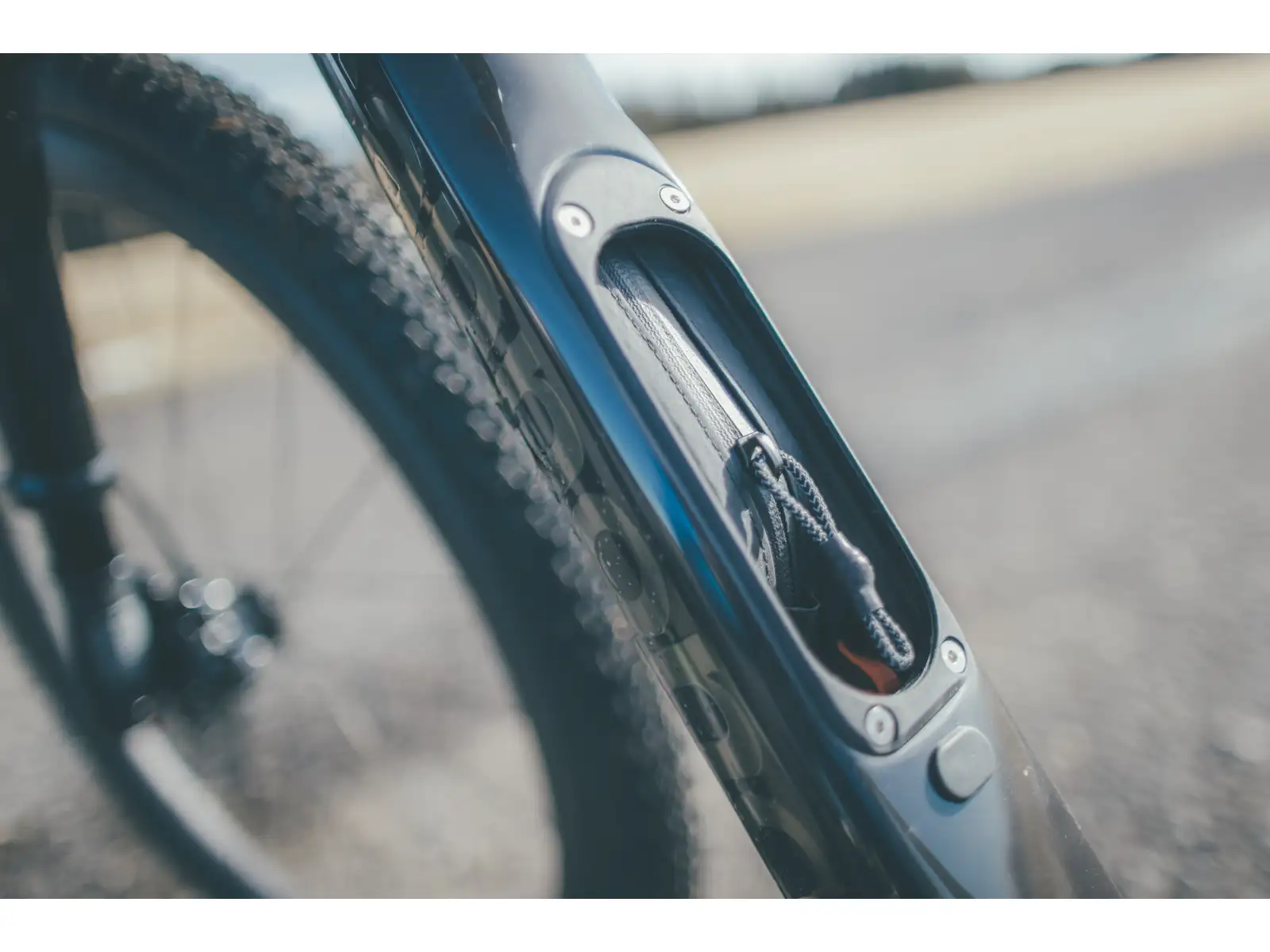 Cannondale Topstone Carbon 1 Lefty AXS gravel bicykel BLK