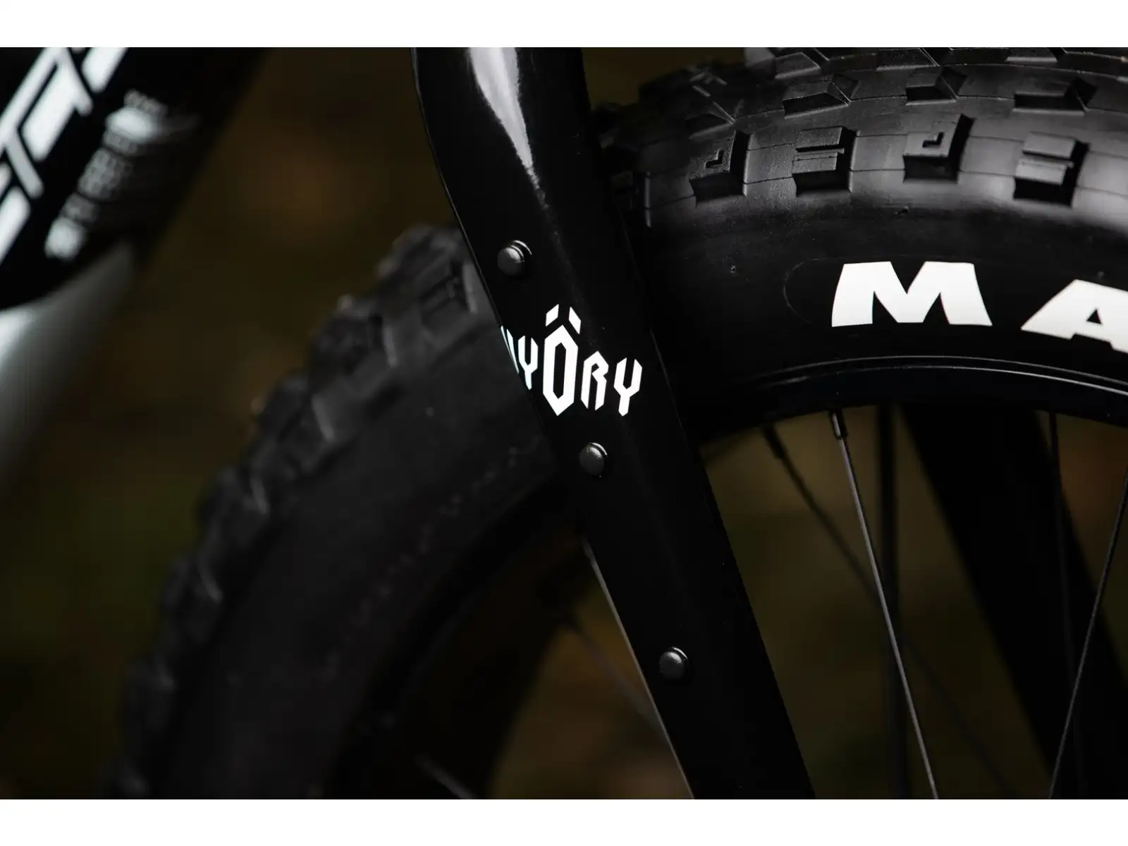 Rock Machine VYÖRY e50 S fatbike elektrobicykel Gloss White/Black VZORKA