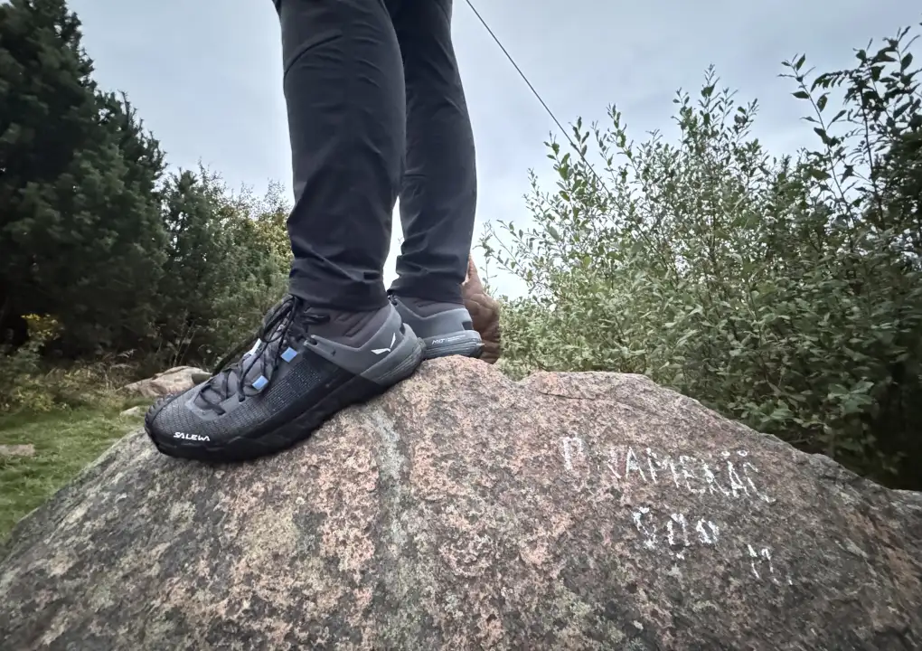 Proti chmárom? Topánky!