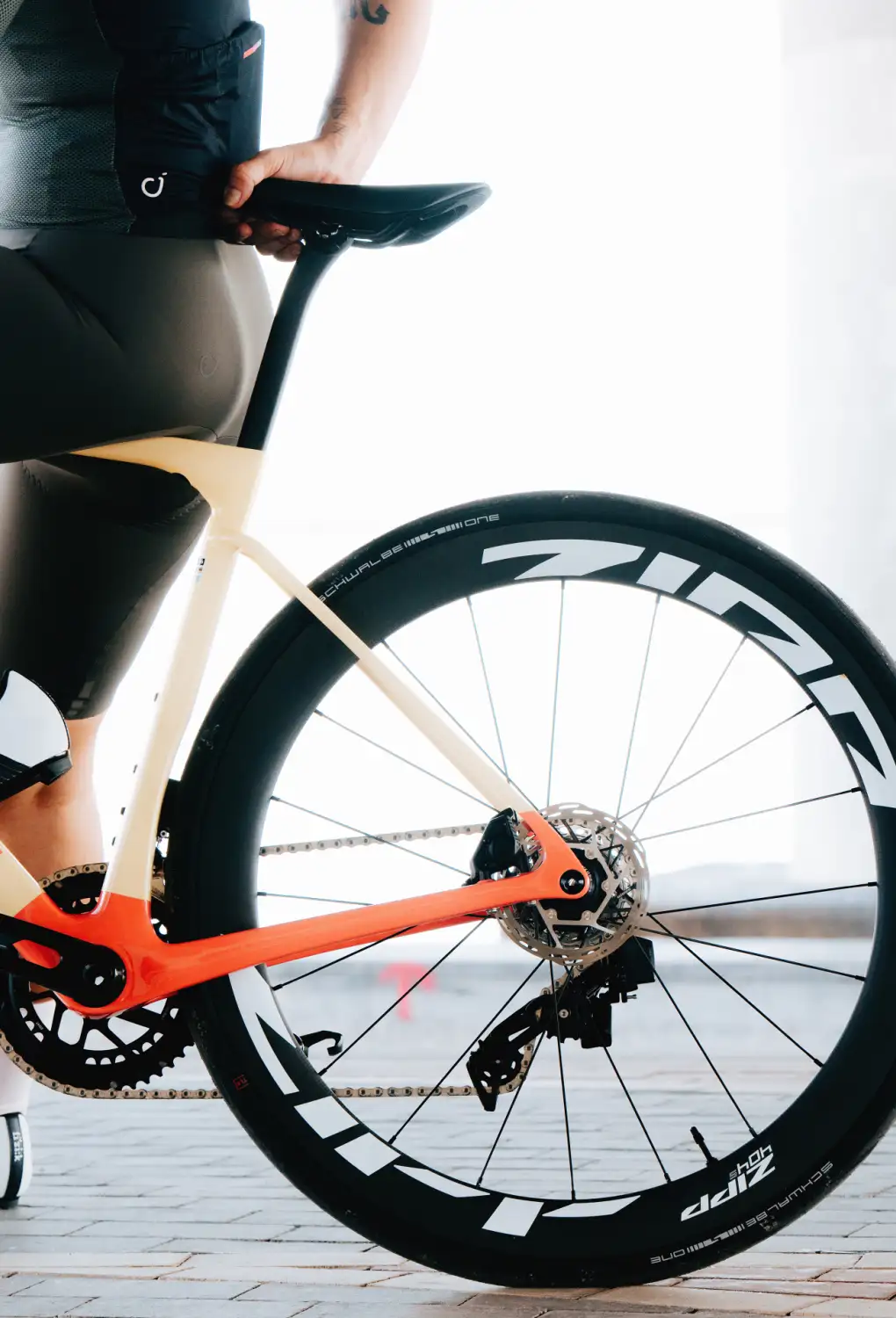 ZIPP 404 S – Špičková aerodynamika na každý deň