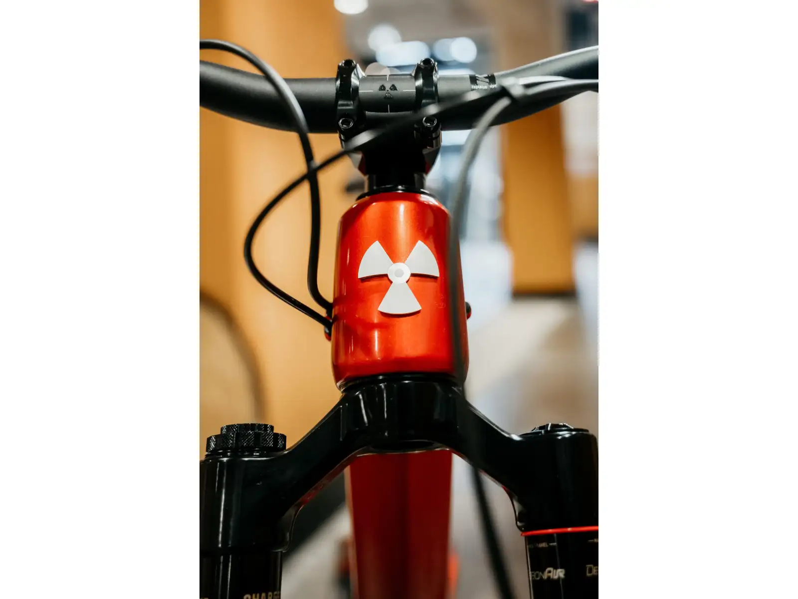 Nukeproof Mega Carbon Pro 297 T-GX celoodpružený bicykel Red