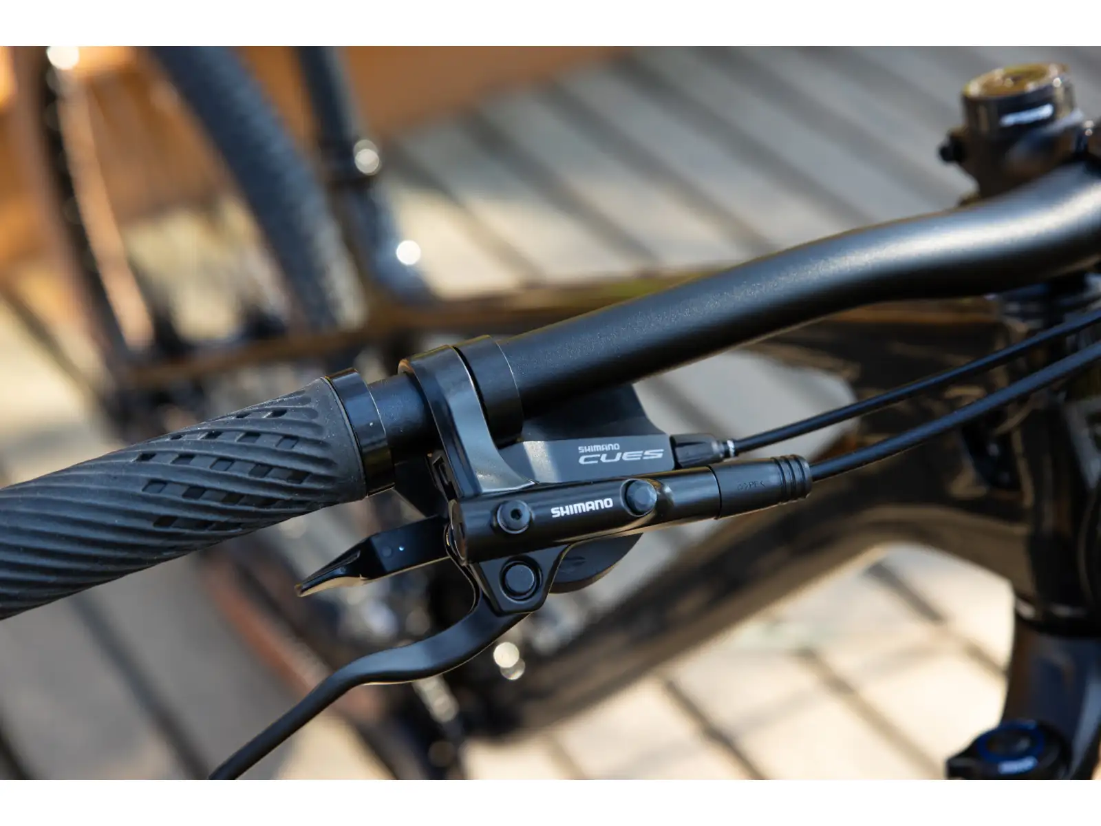 Rock Machine Blizz Cr 20 horský bicykel Gloss Basalt Black