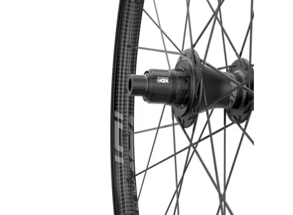 Zipp 101 XPLR Carbon Disc TL CL 12x142 mm Zadné koleso čierne