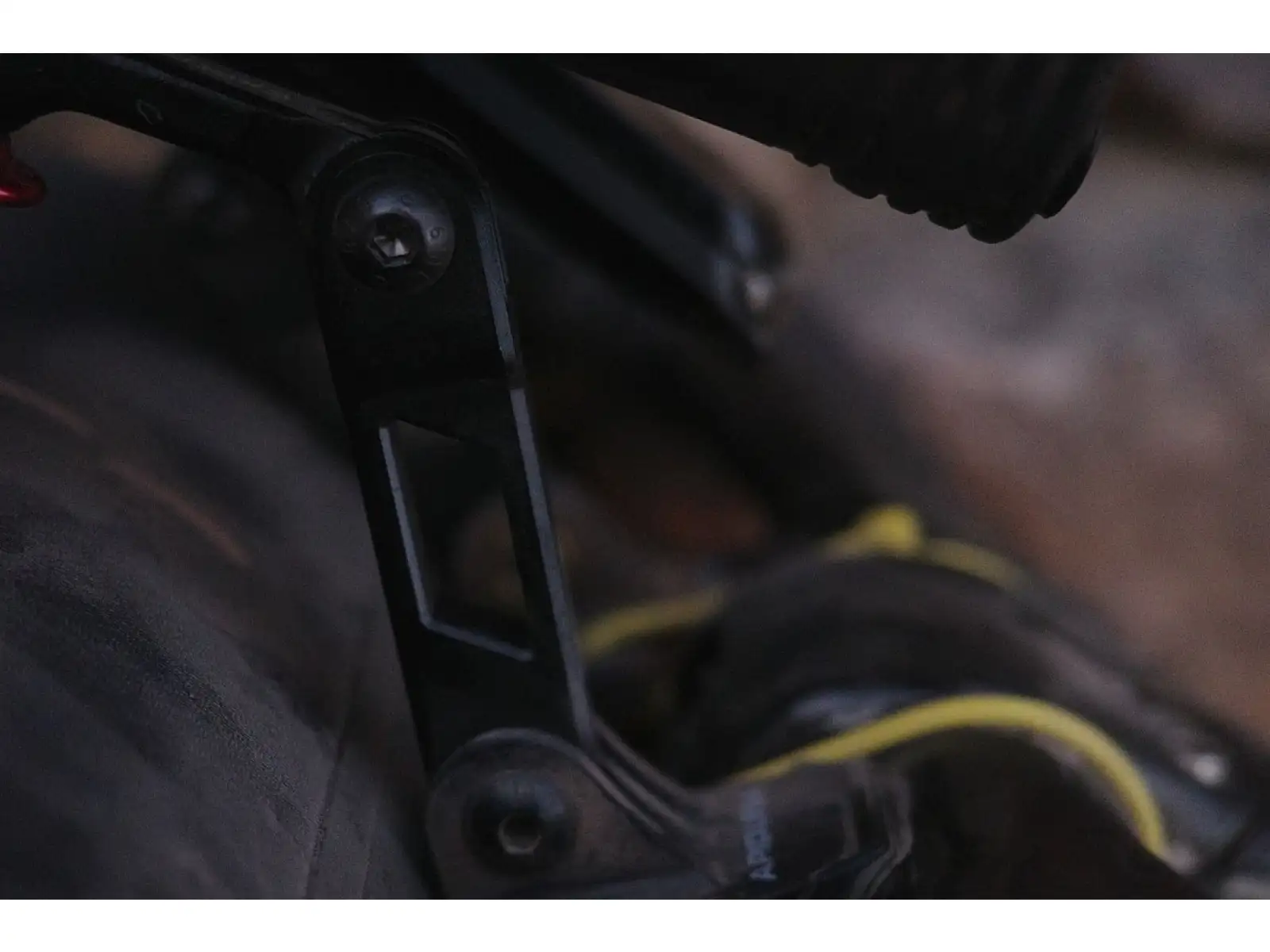 Apidura Expedition Accessory Arm držiak svetla