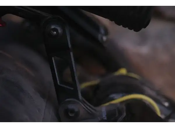 Apidura Expedition Accessory Arm držiak svetla