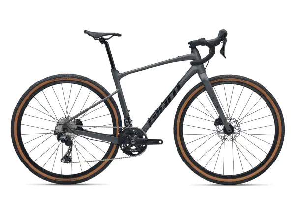 Giant Revolt 0 gravel bicykel Stealth Chrome
