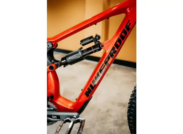 Nukeproof Mega Carbon Pro 290 T-GX celoodpružený bicykel Red