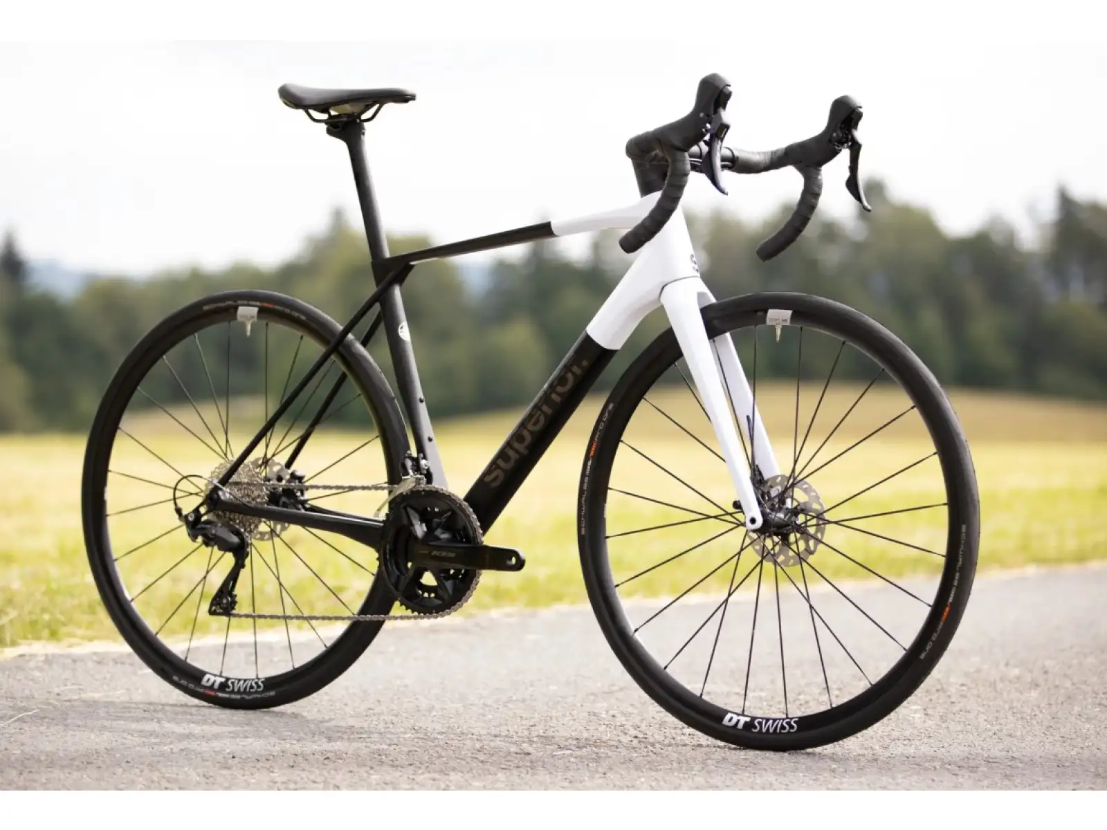 Cestný bicykel Superior X-Road 9.3 GF matný karbón / biely
