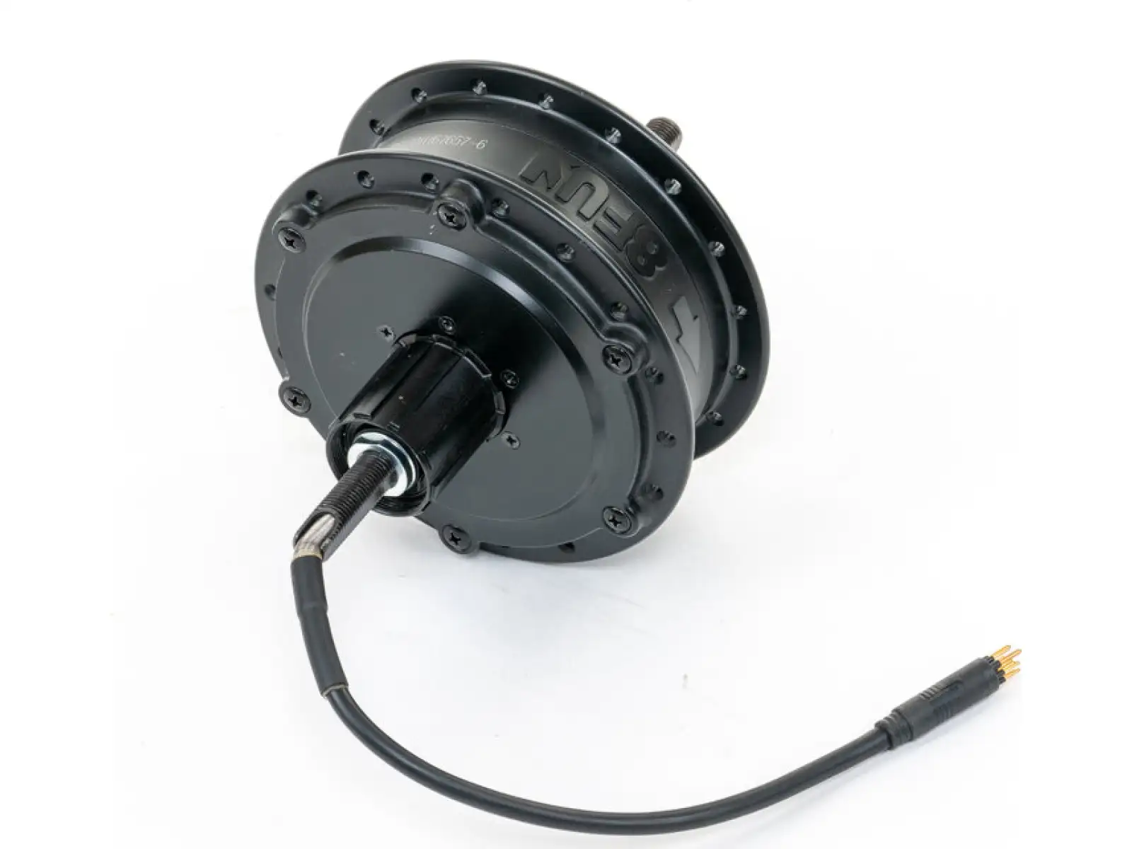 Apache motor Basic 28"/29" zadný 36 V/250 W 3-pin Bafang SWXH6 disc kazeta čierny