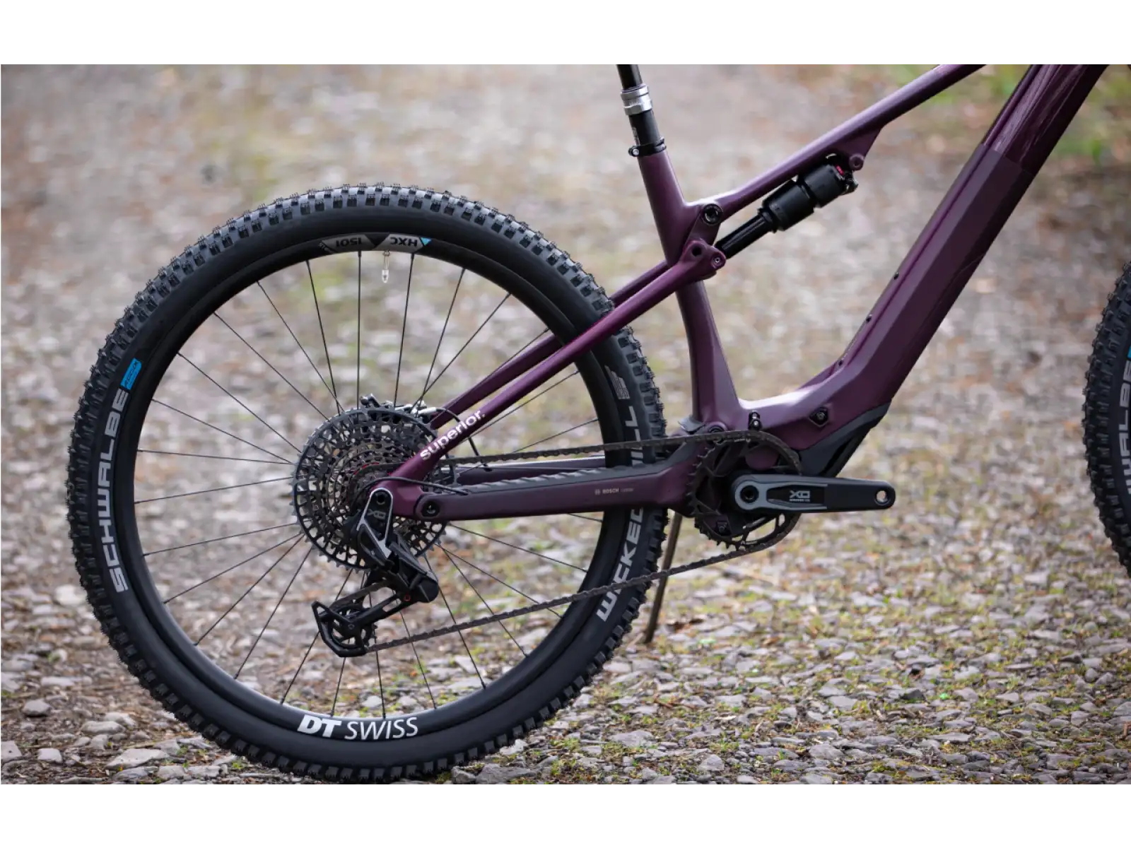 Horský elektrobicykel Superior iXF 9.8 matný jagavý karbón