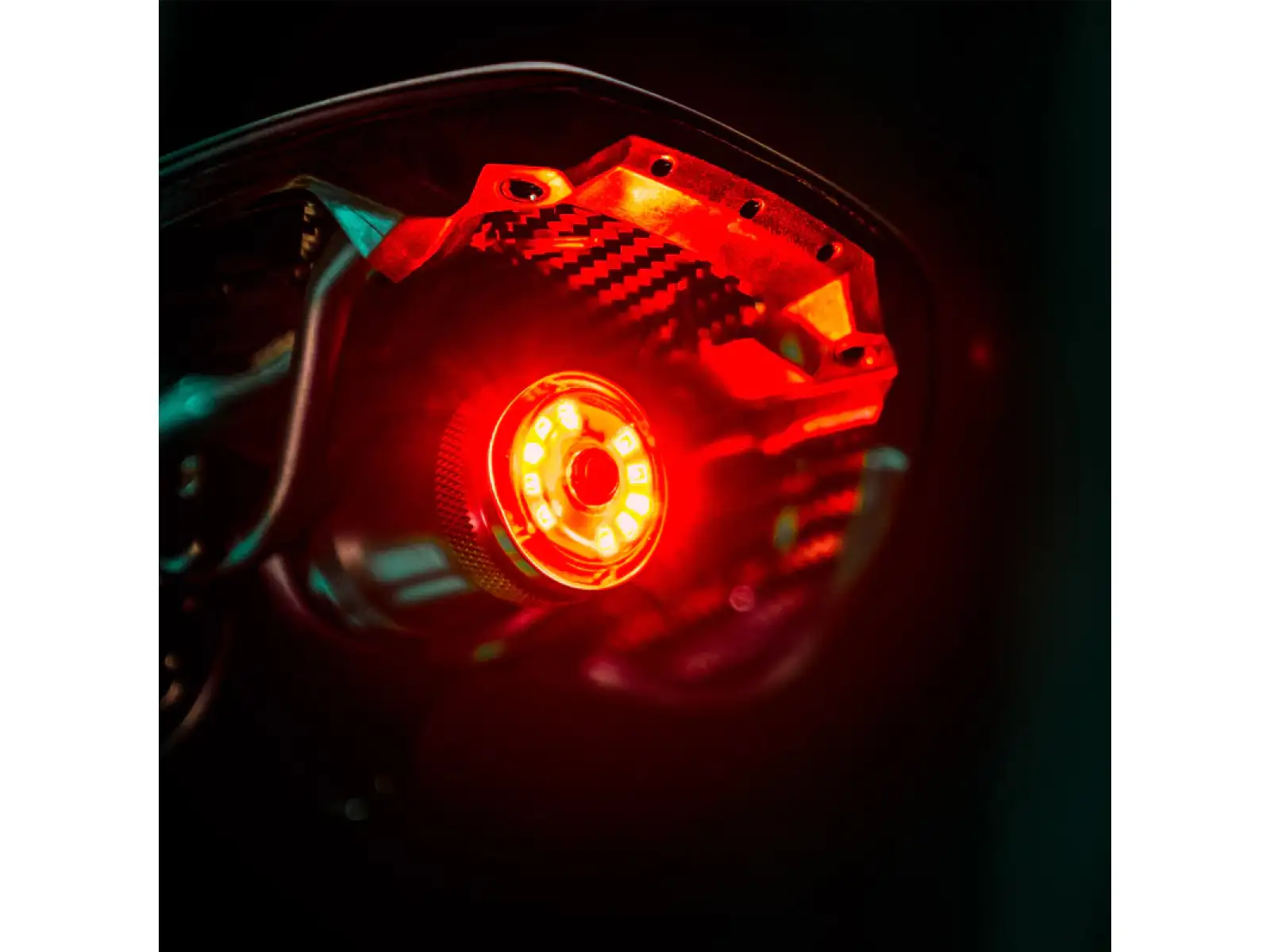 Lezyne Saddle Ai Alert 250 zadné svetlo