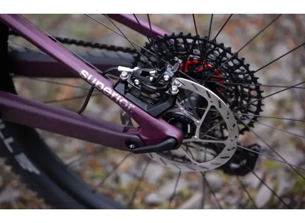 Horský elektrobicykel Superior iXF 9.8 matný jagavý karbón