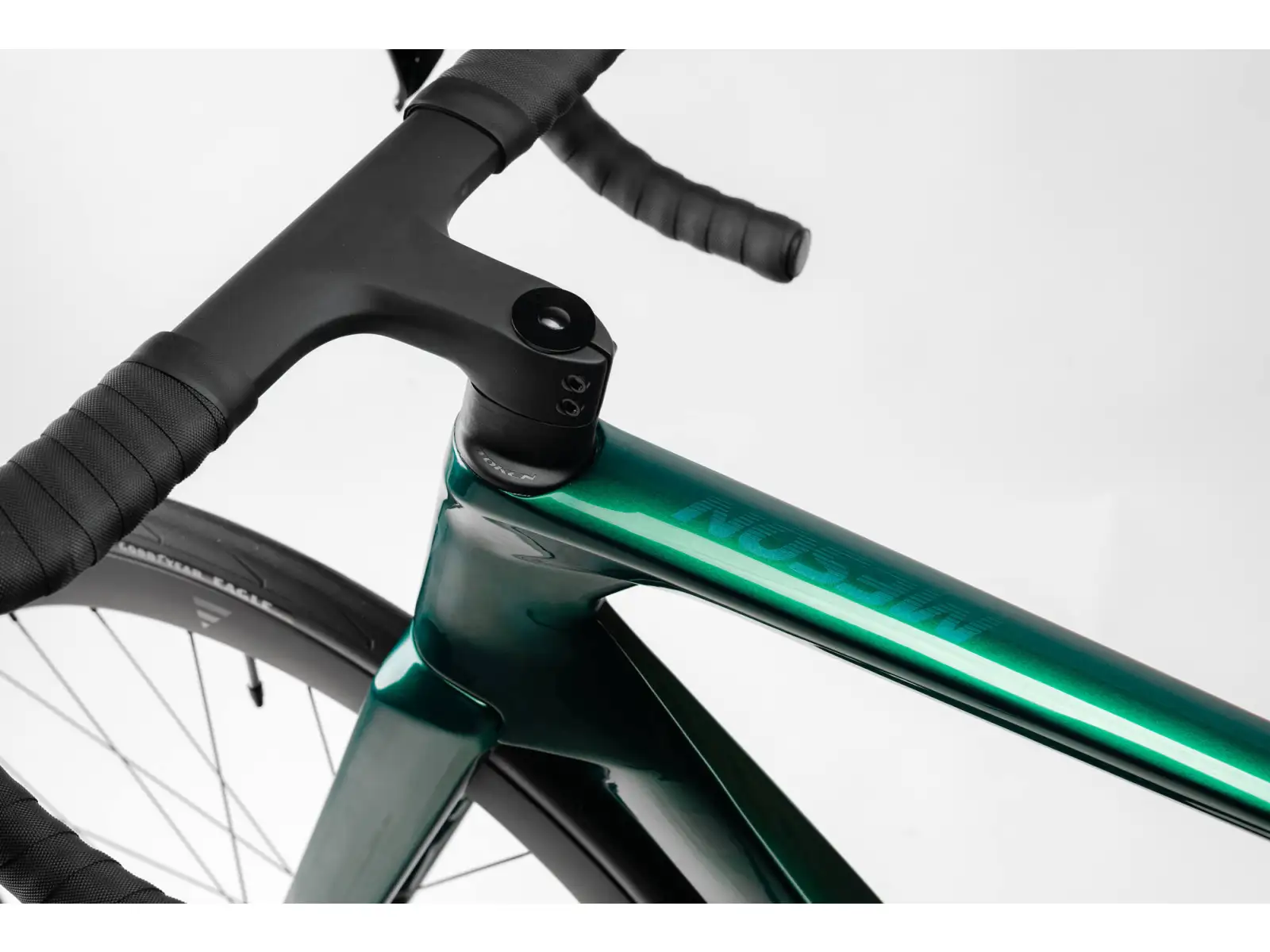 Isaac Meson 105 Di2 cestný bicykel Jade Green