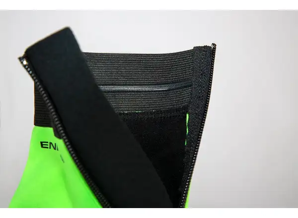Endura Windchill návleky na tretry čierna