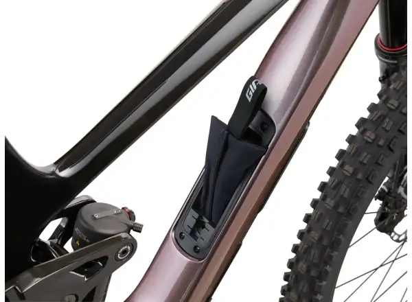 Horský bicykel Giant Reign Advanced Pro 2 Orion Nebula/Carbon