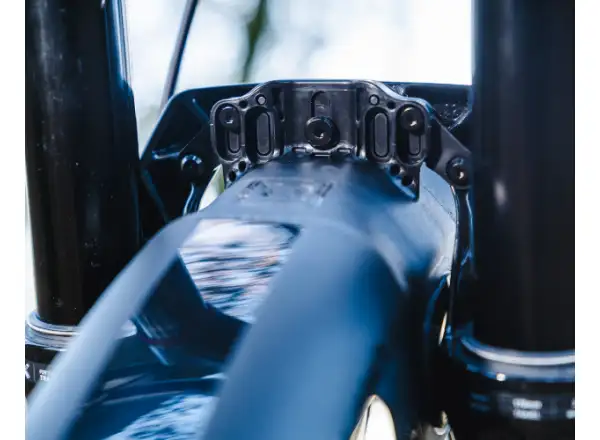 RRP ProGuard Mini Bolt On V2 predný blatník čierna