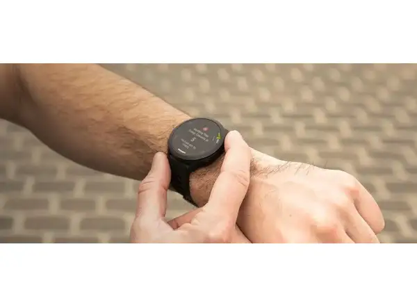 Garmin Forerunner 55 inteligentné hodinky Black
