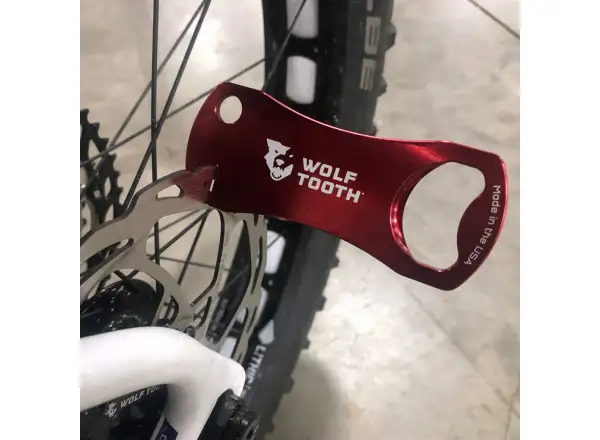 Wolf Tooth otvárač čierna