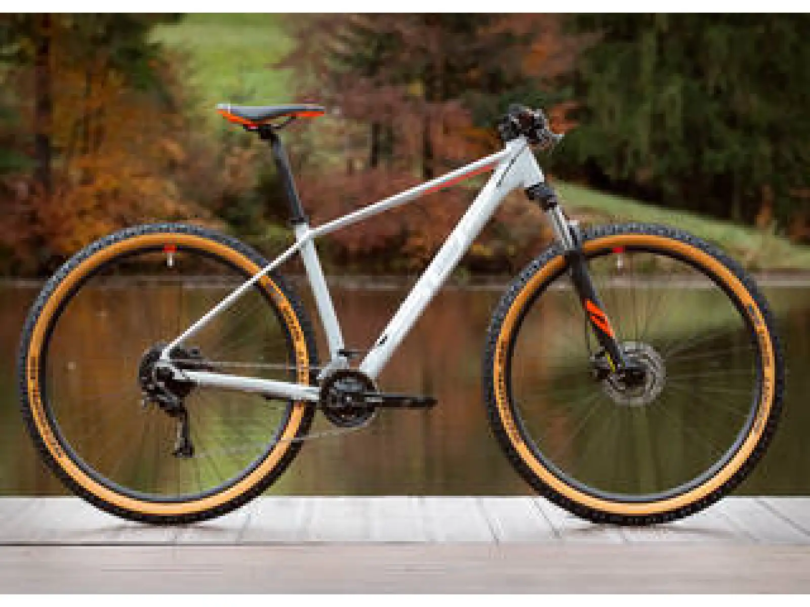 Superior XC 859 Gloss Grey/Orange horský bicykel